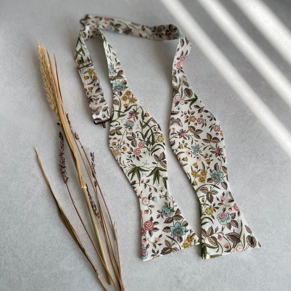 Liberty Print Wildflower Floral Bow tie for Kid and Men Wedding Tie