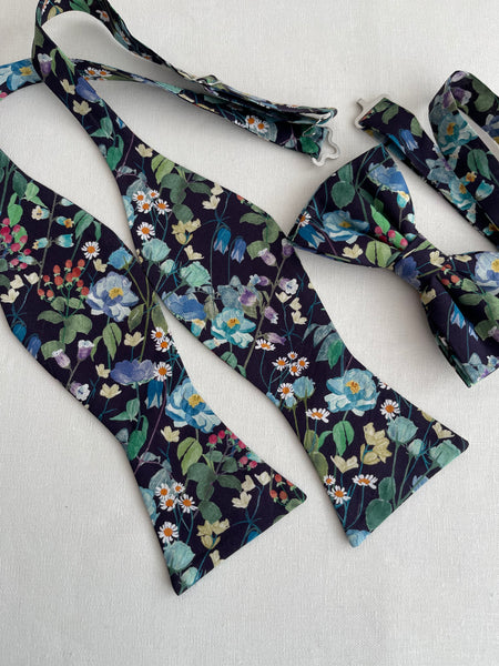 Navy Wildflower Bow tie and Pocket Square for Wedding