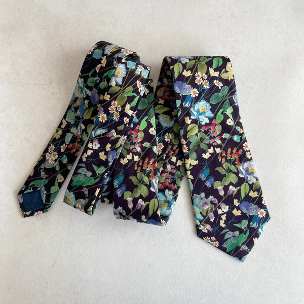 Wildflower Necktie Spring & Summer Wedding Navy Floral Neck Tie for Groom and Groomsmen