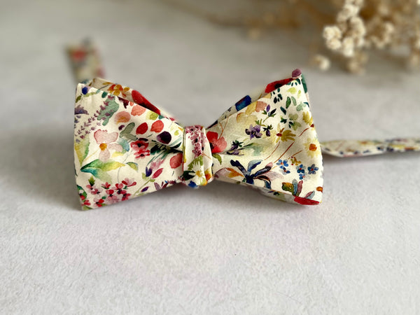 Wildflower Bow tie and Pocket Square for Wedding