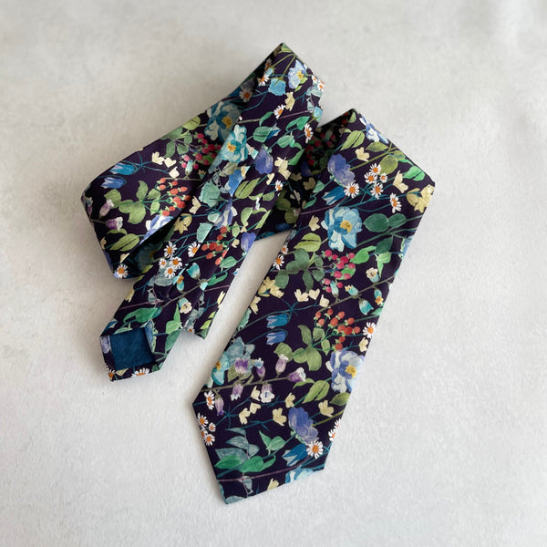 Wildflower Necktie Spring & Summer Wedding Navy Floral Neck Tie for Groom and Groomsmen